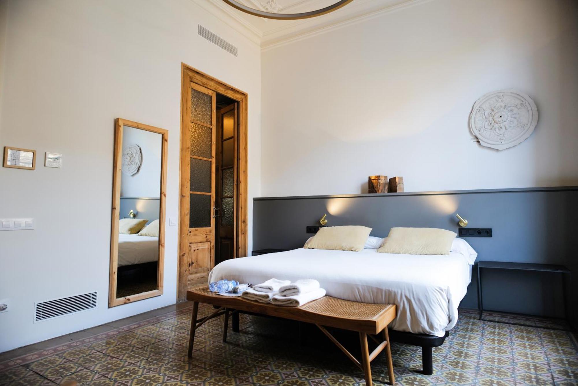 Hostal Porxos Garden Барселона Екстер'єр фото