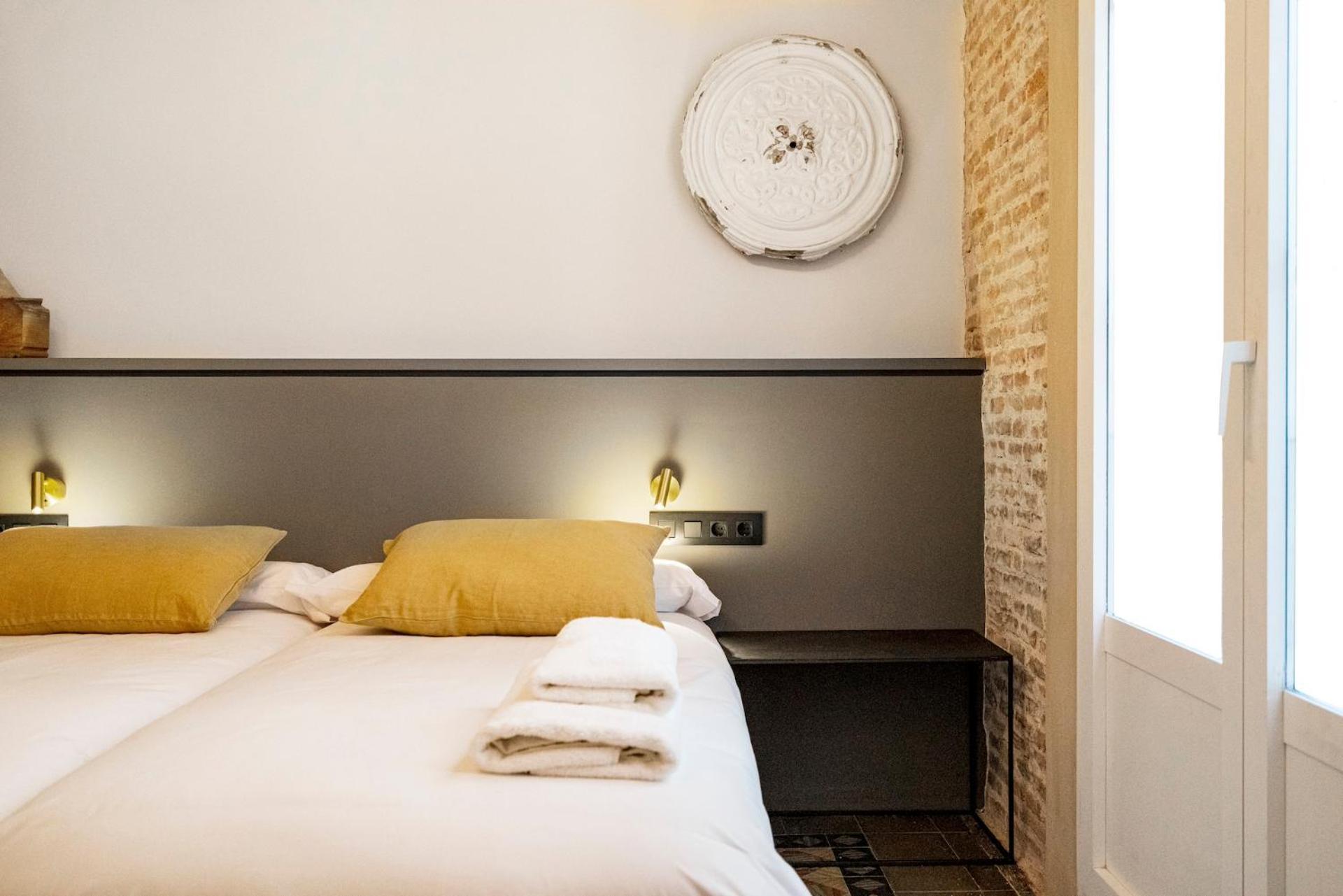 Hostal Porxos Garden Барселона Екстер'єр фото