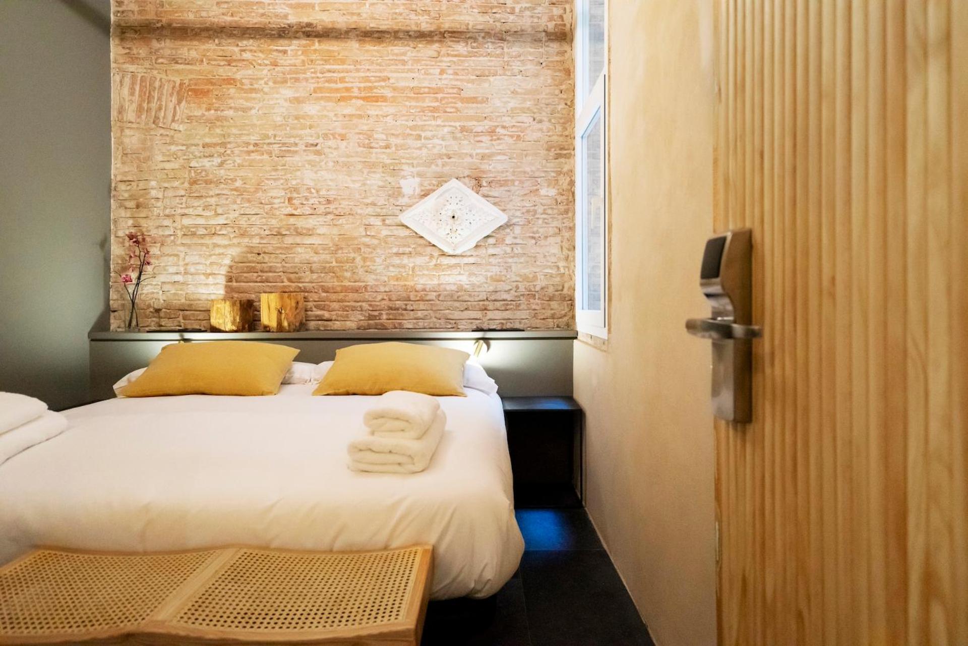 Hostal Porxos Garden Барселона Екстер'єр фото